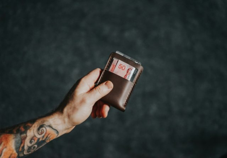 mike-montgomery-FqY9apze1B4-unsplash-640x445